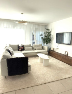 Photo de galerie - Salon propre et parfaitement entretenu ✨ Nettoyage complet avec finitions soignées. Ambiance nette et agréable après intervention.