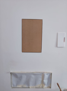 Photo de galerie - Pose porte de placard dans un mur (sur mesure)