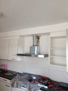 Photo de galerie - Installation hotte murale 