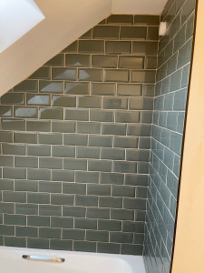 Photo de galerie - Pour tous vos travaux de carrelage, contactez-nous. Nous travaillons avec une grande propreté et le résultat est impeccable.