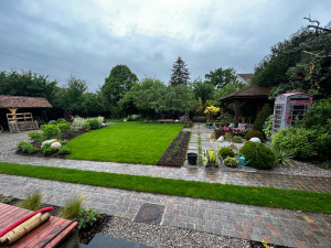 Photo de galerie - Aménagements d’un jardin tous compris plantation gazon maçonnerie 