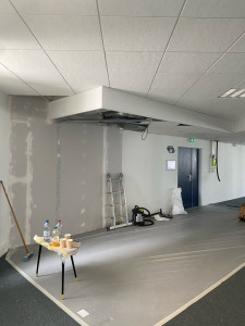 Photo de galerie - Cloison , plafond suspendu 