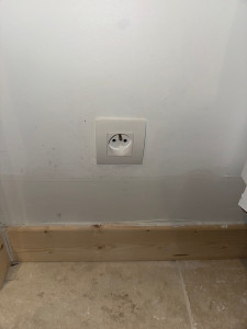 Photo de galerie - Rénovation et remplacement de 5 prises classique
