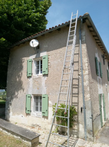 Photo de galerie - Nettoyage des dalles.