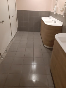 Photo de galerie - Nettoyage le sol 