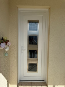 Photo de galerie - Résultats d’une pose de porte d’entrée
