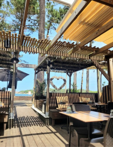 Photo de galerie - Restaurant vue sur le lac