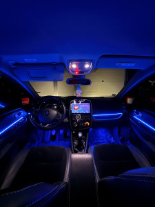 Photo de galerie - Installation LED AMBIANCE ADAPTABLE sur ce RENAULT CLIO 4 ✅