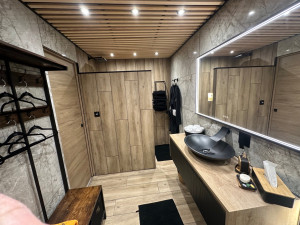 Photo de galerie - Réalisation de sdb moderne 