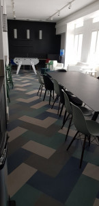 Photo de galerie - Pose lames PVC chevron 