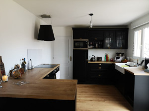 Photo de galerie - Réfection complète d'une cuisine (sol, placo, porte intérieure, peinture, pose cuisine)