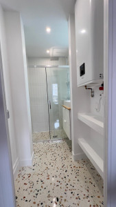 Photo de galerie - Salle de bain refaite complètement (douche italienne paroi de douche et la plomberie refaite et pose de sanitaires)