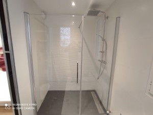 Photo de galerie - Réalisation d'une douche avec recevoir extra plat