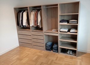 Photo de galerie - Montage d’un dressing 