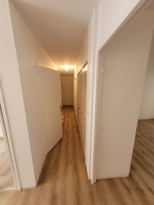 Photo de galerie - Jihed est prêt pour votre peinture en rénovation comme en neuf et pour votre sol également 