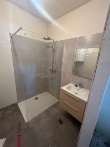 Photo de galerie - Rénovation salle de bain, carrelage et sanitaire