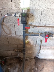 Photo de galerie - Alimentation da la pompe du puit, à la nourrice avec détendeur de pressions 