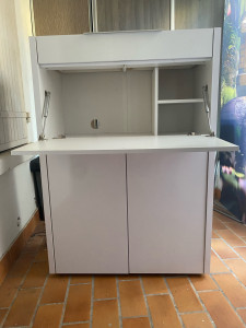 Photo de galerie - Meuble blanc laqué 