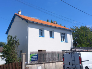 Photo de galerie - Isolation extérieur finition et appuis de fenêtre en ral 5012