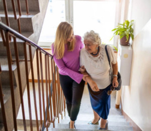 Photo de galerie - Aide personne âgée( toilettes+habillage+repas) présence de nuit 
