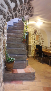 Photo de galerie - Travail  à l ancienne ,pierres, parrefeuil, tomettes 