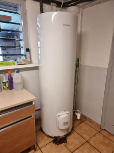 Photo de galerie - BEC 300L au sol