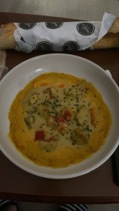 Photo de galerie - Purée de butternut avec poulet au curry 