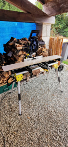 Photo de galerie - Scie à onglet sur pieds 