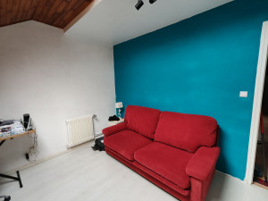 Photo de galerie - Peintures plafond, murs blanc et bleu turquoise. 