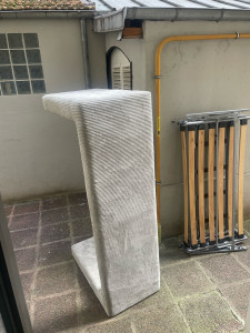 Photo de galerie - Débarrasse du canapé, démonté