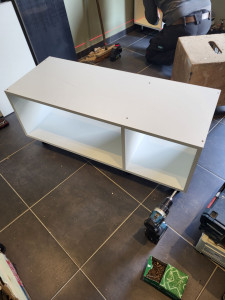 Photo de galerie - Montage d'un meuble