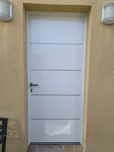 Photo de galerie - Rénovation d'une porte d'entrée 