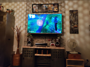 Photo de galerie - Fabrication meuble TV et fixation support TV mural