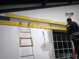 Photo de galerie - Réparation fissure et réparation décoration murale