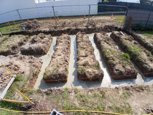 Photo de galerie - Terrassement et coulage fondation parasismique .