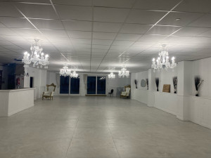 Photo de galerie - Installation lumière lustre 