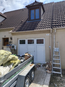 Photo de galerie - Renovation menuiserie intérieure/ exterieur.
plâtrerie, plomberie, électricité, plaquiste, enduit et peinture et ponçage et vitrification parquet.