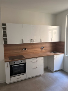 Photo de galerie - Montage d’une cuisine 