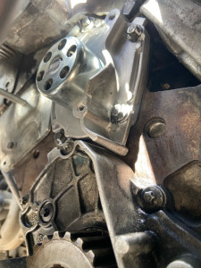 Photo de galerie - Remplacement kit distribution + pompe à eau 