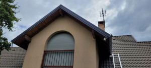 Photo de galerie - Habillage des bandeau et  rive sur mesure  couleur ral 8 au choix 
celle-ci ral 70016 gris ardoise. 