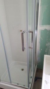 Photo de galerie - Installation d'une paroie de douche