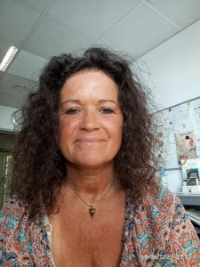 Photo de galerie - Bonjour je suis Christelle aide-soignante à la retraite je propose mes services dans le secteur de Plonéour-Lanvern et ses environs.