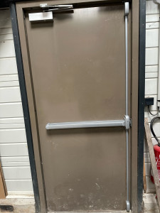 Photo de galerie - Remplacement de une serrure anti panique