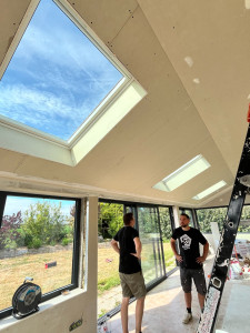Photo de galerie - Remplacement de 3 grandes fenêtres de toit VELUX 