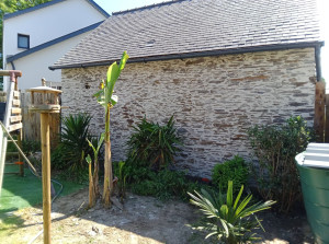 Photo de galerie - Rejointoiement de pierre a la chaux.