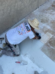 Photo de galerie - Pose opus travertin