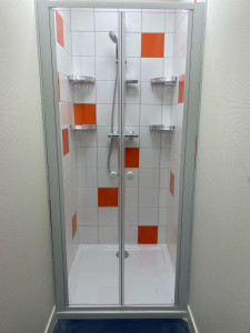 Photo de galerie - Réalisation d’une cabine de douche 