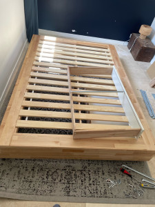 Photo de galerie - Montage d’un lit IKEA