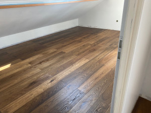 Photo de galerie - Pose parquet coller 