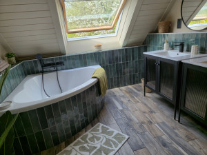 Photo de galerie - Salle de bain complète 
avant/après  
fait tout seul. 